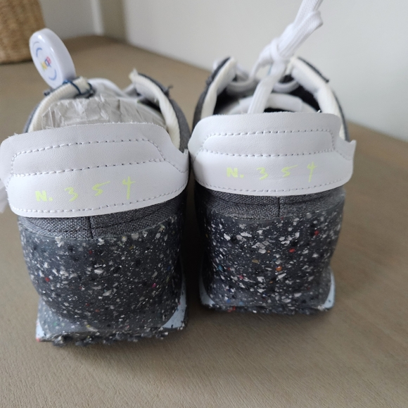 Men's Nike Daybreak Sneaker - Picture 8 of 10